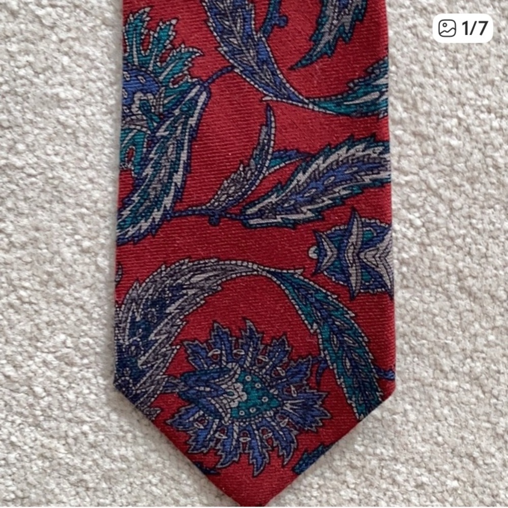 GREAT DESIGN SILK AND WOOL TIE
